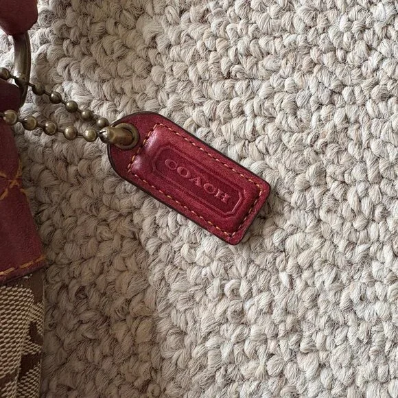 Coach Soho Crossbody Burgundy Suede Classic C Y2K Bag Hang Tag RARE Vintage - Picture 4 of 14